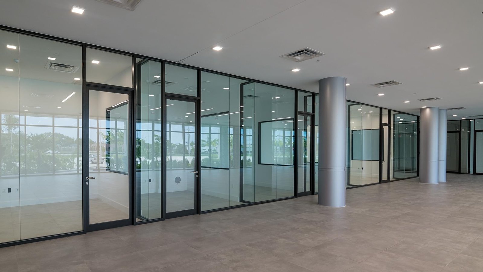 MG-275 Non-Impact Commercial Door - Image 3